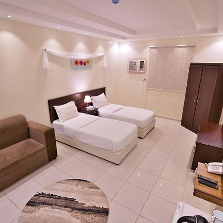ホテルHolool Furnished Units マディーナ エクステリア 写真
