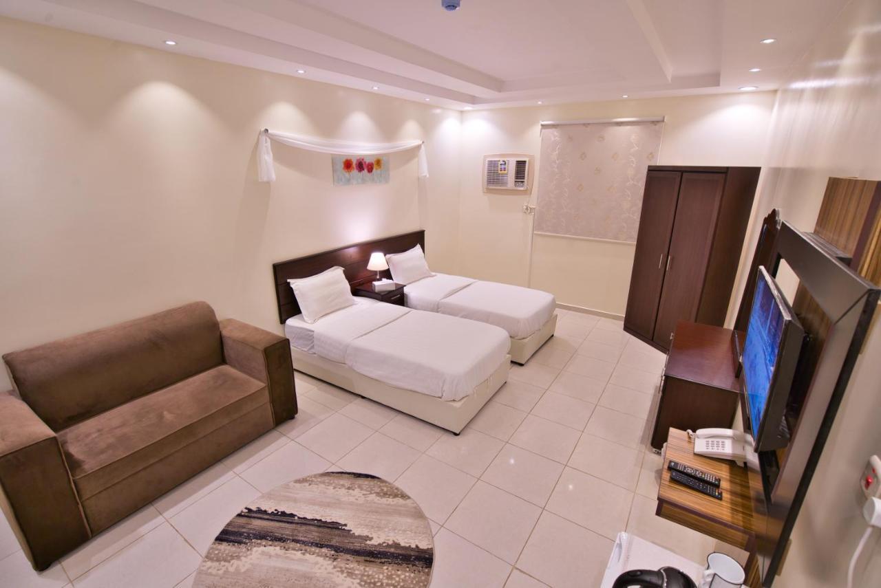 ホテルHolool Furnished Units マディーナ エクステリア 写真